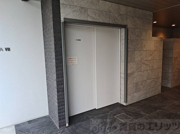 ライブガーデン江坂VIIIの物件内観写真